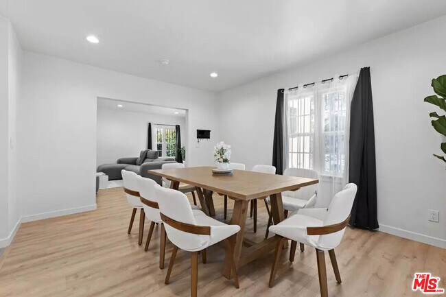 Building Photo - 1235 S Tremaine Ave