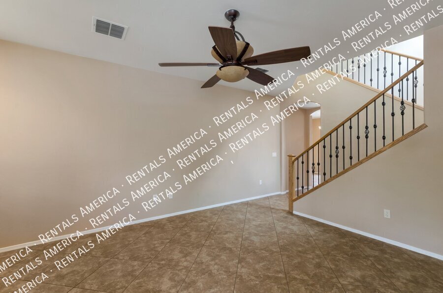 Building Photo - 1595 W Gleaming Moon Ln