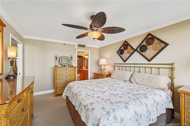 Building Photo - 8880 S Ocean Dr