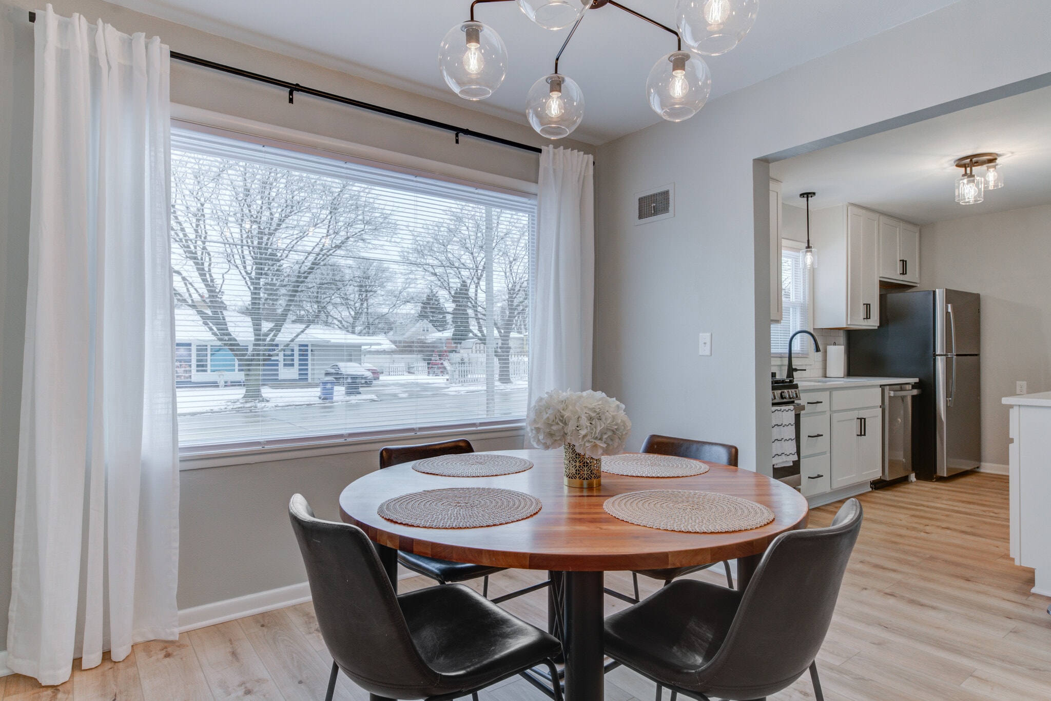 Building Photo - 834 Oregon St