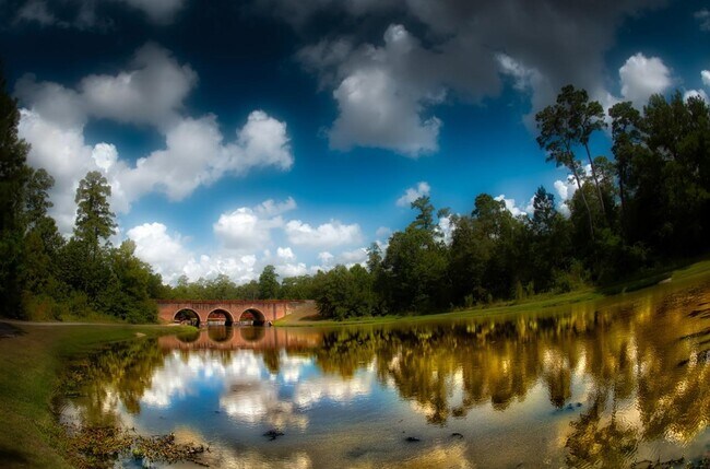 Building Photo - 15 Rockledge Dr