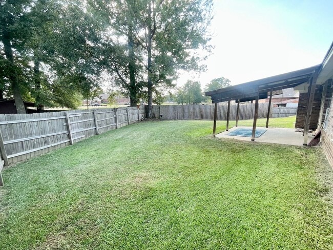 Building Photo - 311 Longleaf Dr