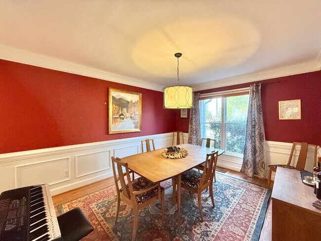 Building Photo - Luxurious 4BD, 3.5BA North Raleigh Home with a Heated Four Seasons Room, Large Bonus Space, and F...