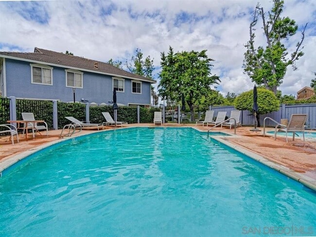 Building Photo - Remodeled 2BD Condo in the Heart of Old Poway