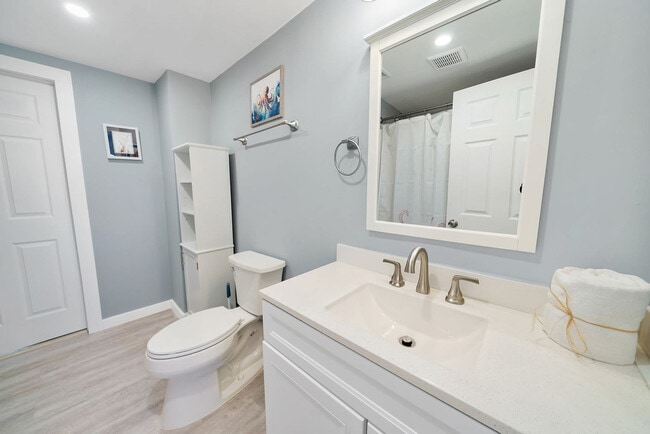 Building Photo - 505 Anemone St