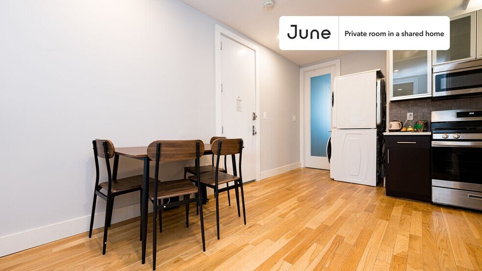 Building Photo - Room in Shared 3 bed/1 bath home