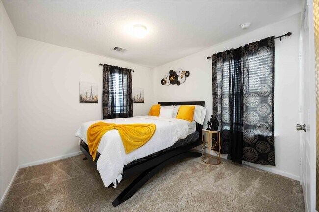 Building Photo - 8006 Ash Ridge Dr
