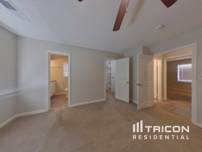 Building Photo - 125 Heritage Way