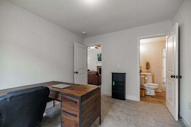 Building Photo - 47 Heartland Cir