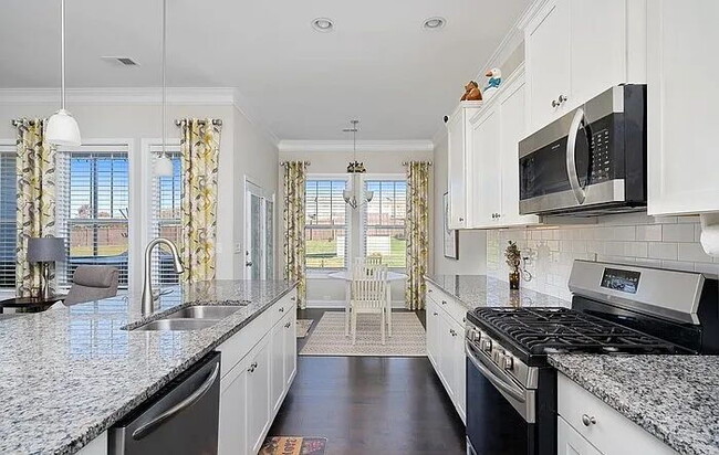 Building Photo - Spacious 4-Bedroom Retreat with 3 Full Baths in Anderson's Prime Location!