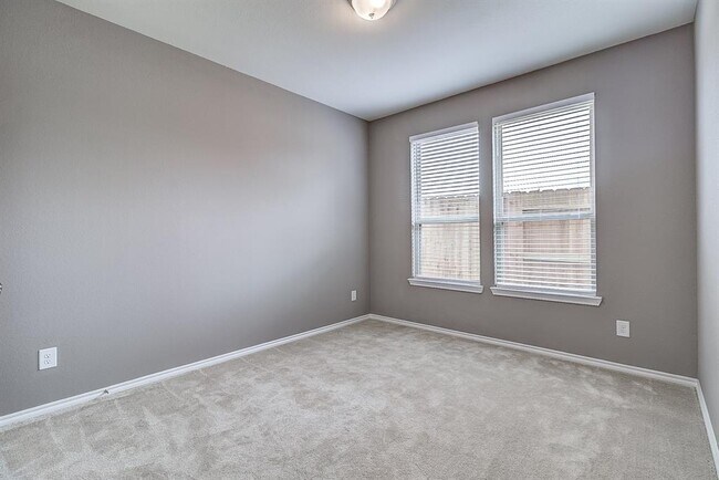 Building Photo - 9312 Bauer Vista Dr