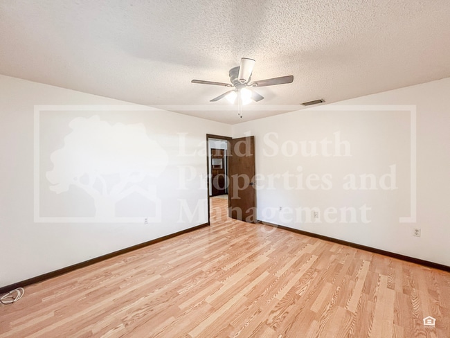 Building Photo - 735 Mikasuki Dr