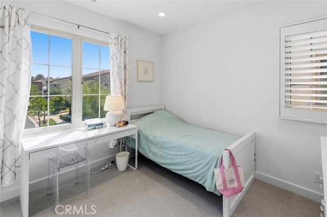 Building Photo - 61 Furlong