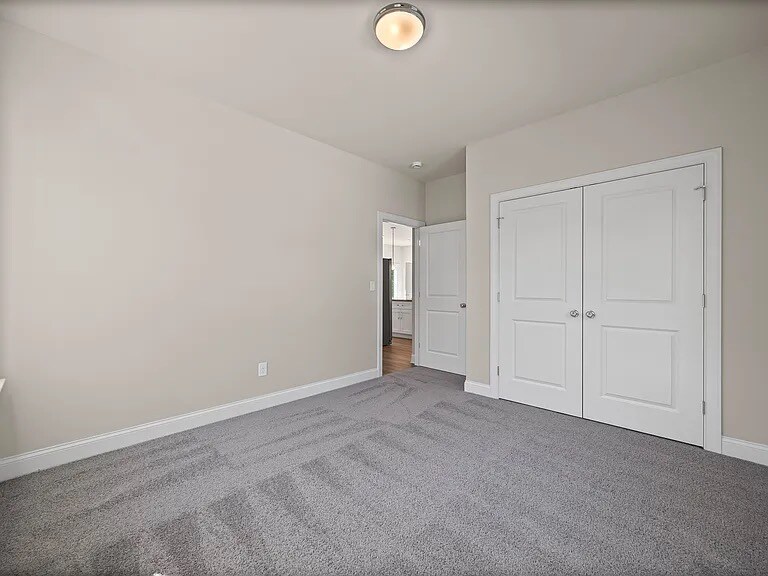 Building Photo - 305 Walker St