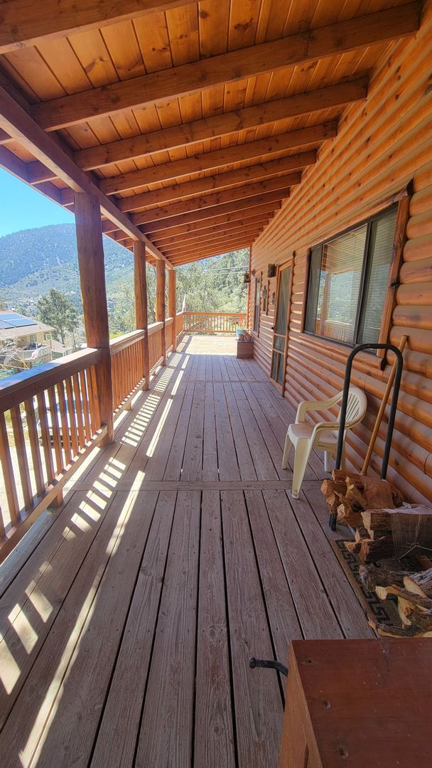 Building Photo - Charming 3-Bedroom 2-Bath with Mountain Vi...