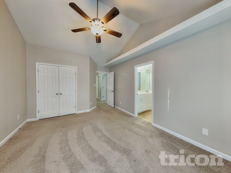 Building Photo - 4053 Laurel Glen Dr