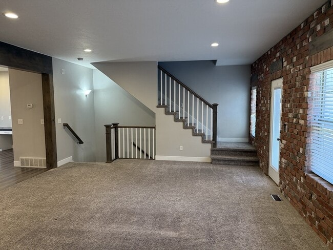 Building Photo - 5535 W Naples Dr