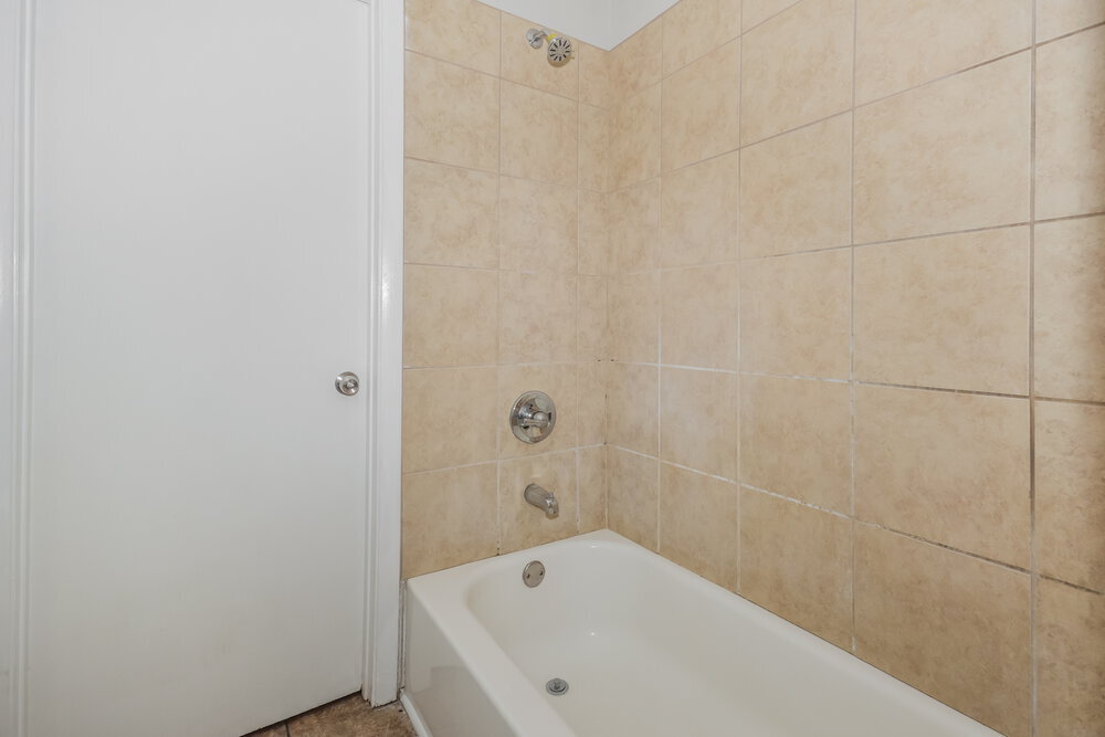 Building Photo - 4404 Mesa Ct