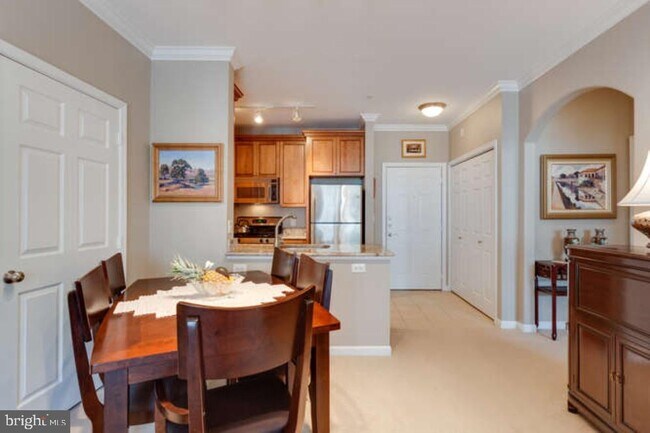 Building Photo - 12925 Centre Park Cir