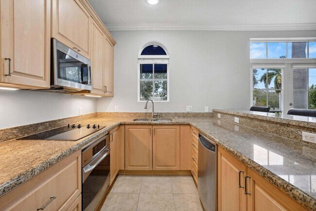 Building Photo - 3211 Estancia Ln