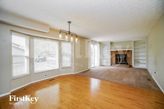 Building Photo - 12111 Peppermill Ln