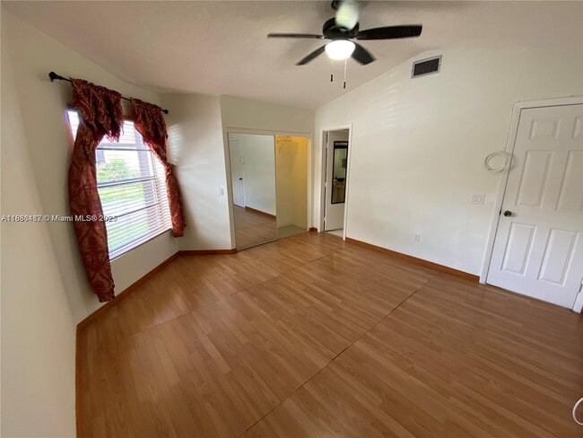 Building Photo - 14965 SW 49th Ln