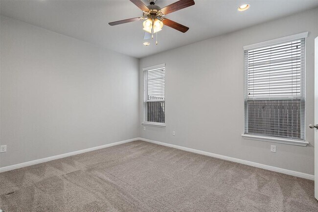 Building Photo - 905 Firebranch Trail