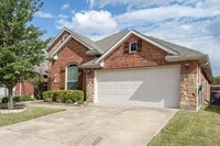 Building Photo - 1105 Lone Pine Dr