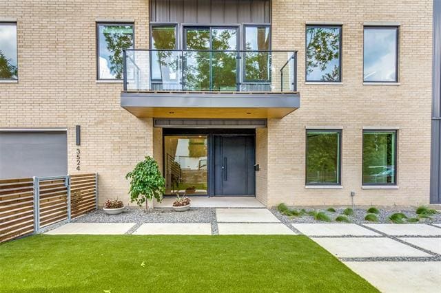 Building Photo - 3526 Cragmont Ave