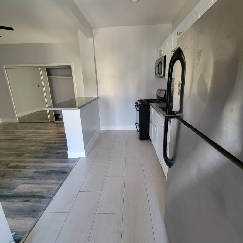 Building Photo - 837 Normandie Ave