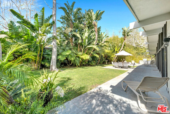 Building Photo - 30611 Las Estrellas Dr