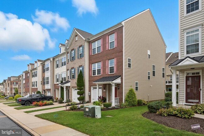 Building Photo - 4814 Forest Pines Dr