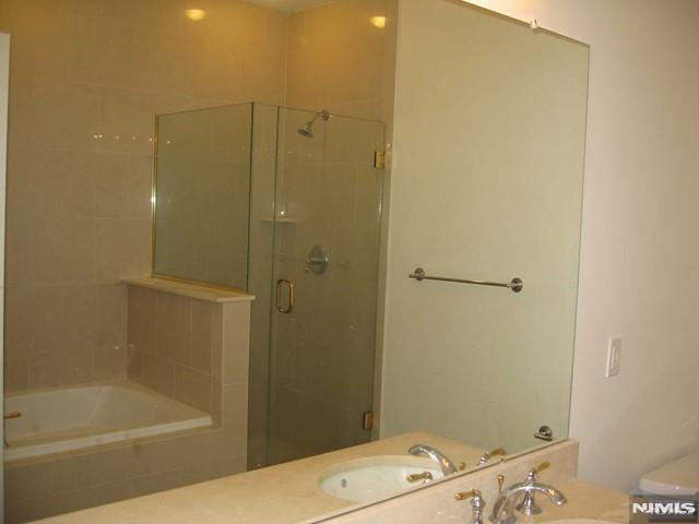 Building Photo - 2411 Windsor Park Ct
