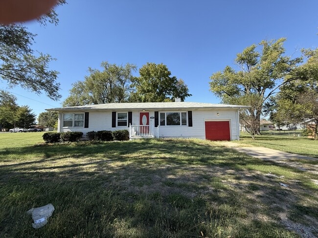 Building Photo - 6009 Old Collinsville Rd