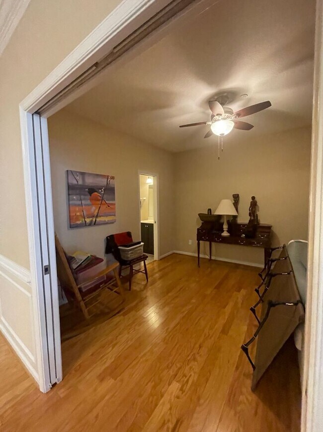 Building Photo - Pointe East at Harbor Walk Ocean View Condo