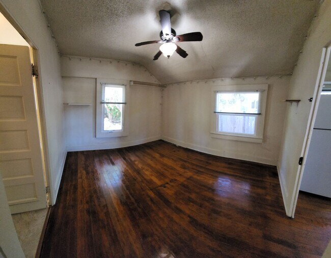 Building Photo - Jeffrey and Foothill Properties