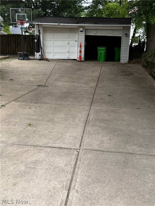 Building Photo - 9703 Park Heights Ave