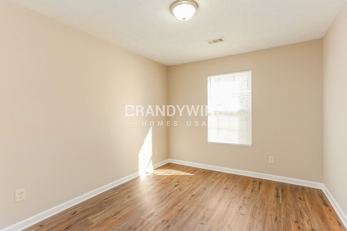 Building Photo - 5222 Biffle Rd