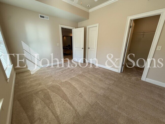 Building Photo - 5540 Brookberry Farm Rd