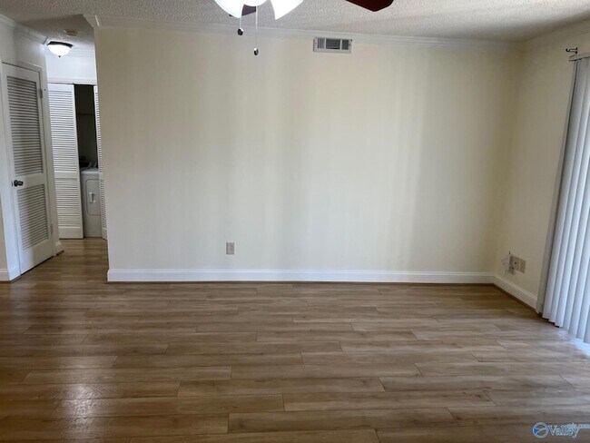 Building Photo - 6620 Willow Pointe Dr NW