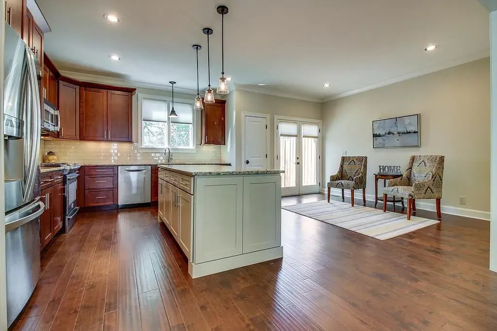 Kitchen - 823 Knox Ave
