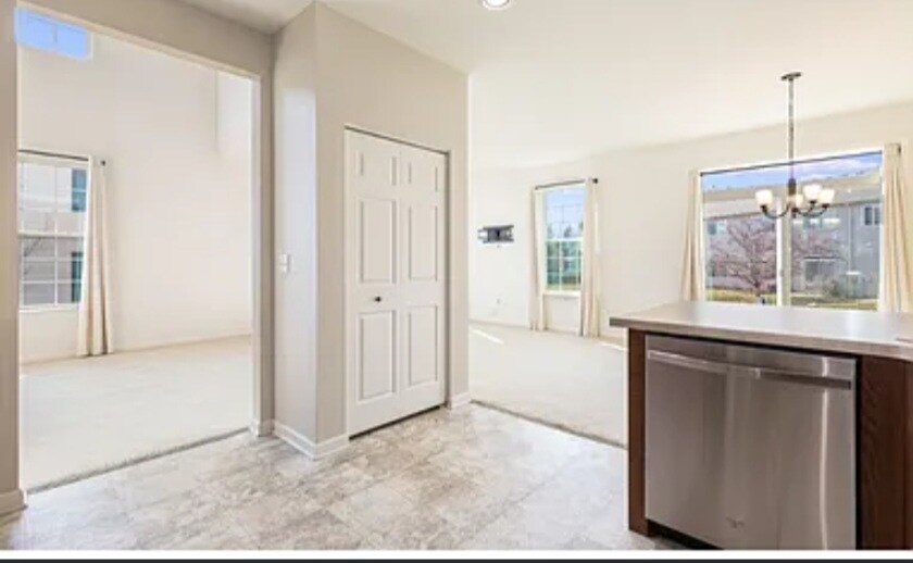 Building Photo - 3809 Pratt Ct