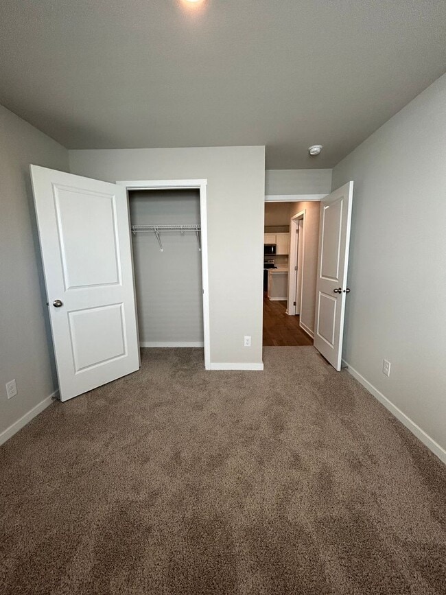 Building Photo - Your Dream Home Awaits in Gretna, NE!