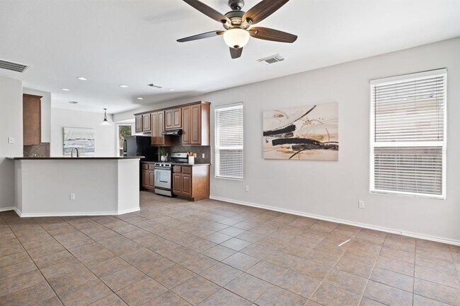 Building Photo - 3721 Pine Needle Cir