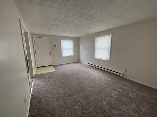 Building Photo - 2664 Pontiac St