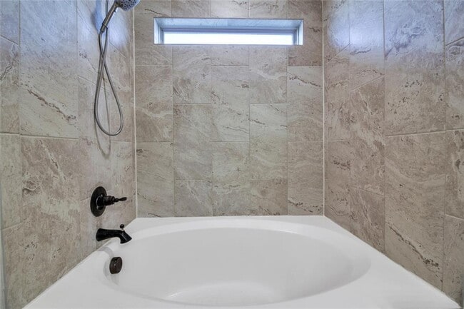 Building Photo - 109 Calvin Smith Ln.