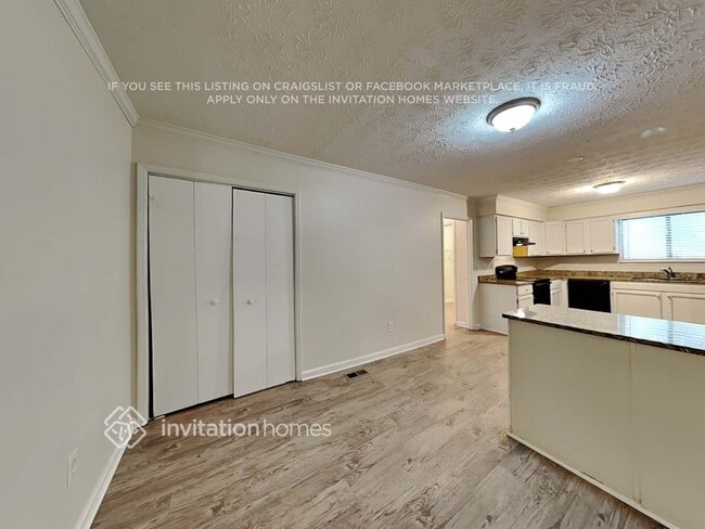 Building Photo - 505 Southmoor Cir