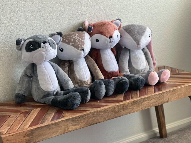 Building Photo - 4222 E Bonanza Rd