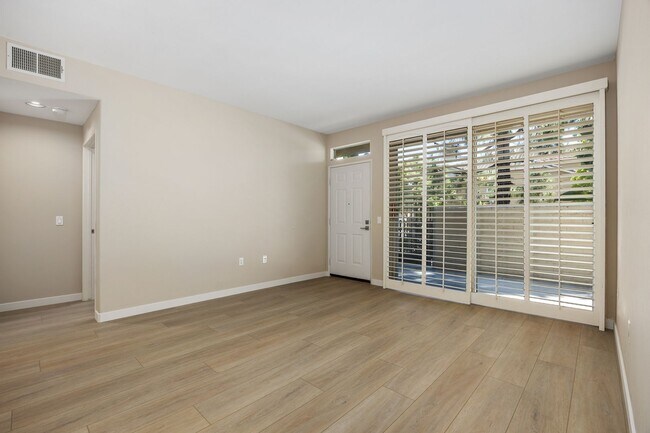 Building Photo - 12810 Via Nieve