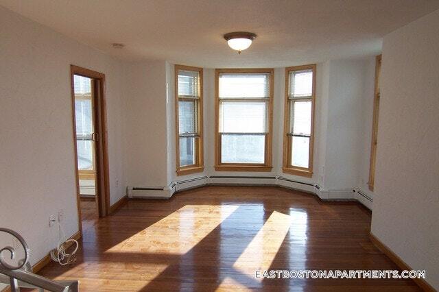 Building Photo - 172 Webster St